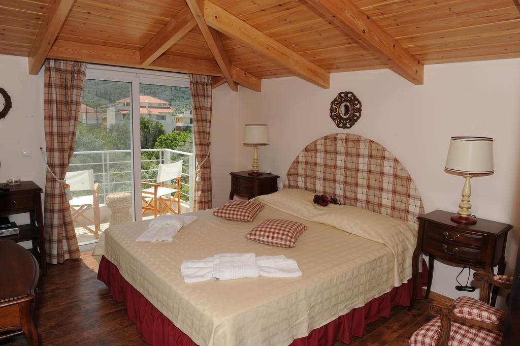 Agnadi Suites Episkopos Phòng bức ảnh