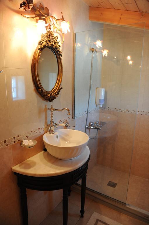 Agnadi Suites Episkopos Phòng bức ảnh
